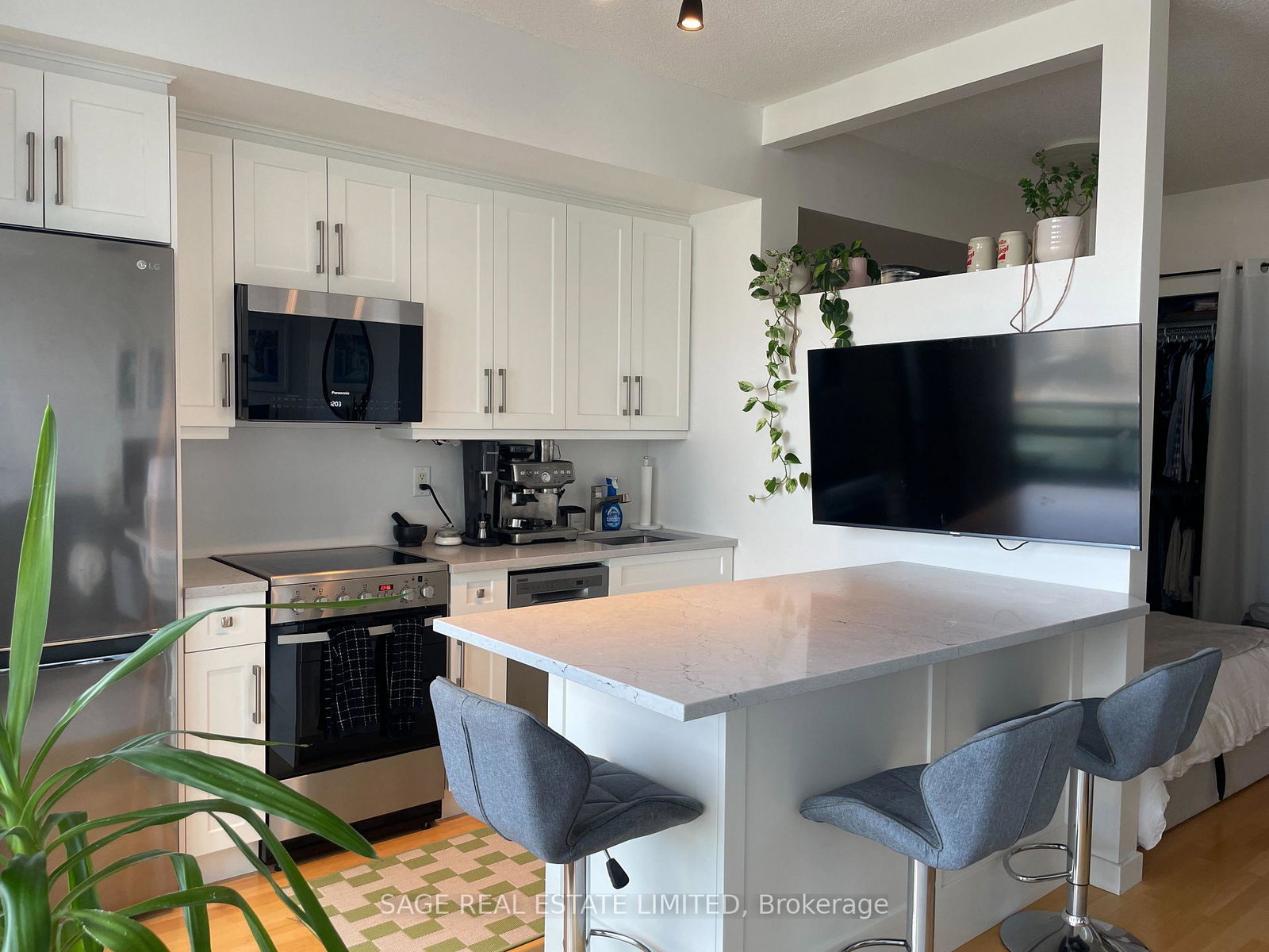 281-mutual-street-toronto-ontario-c12833012