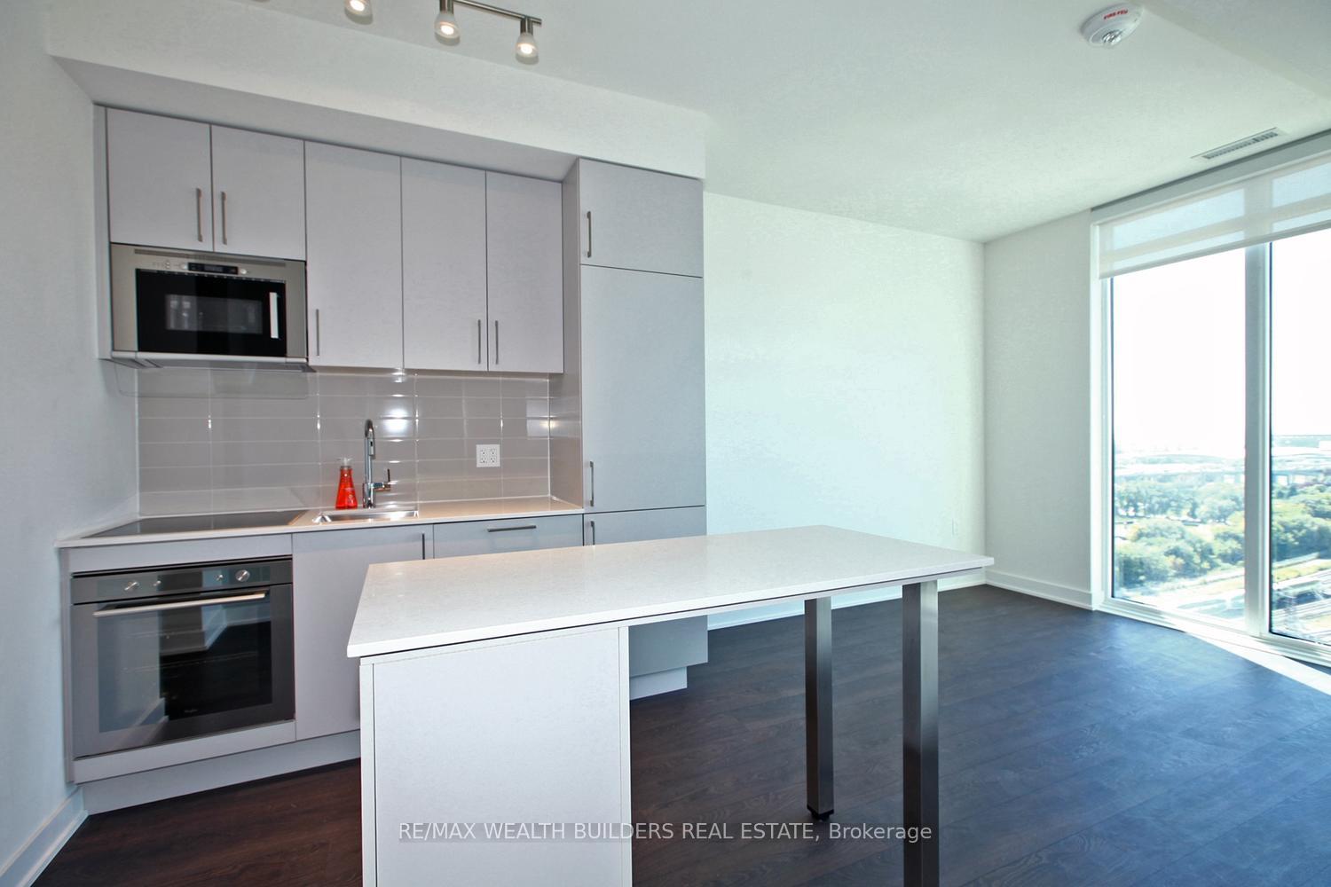 27-bathurst-street-toronto-ontario-c12833048