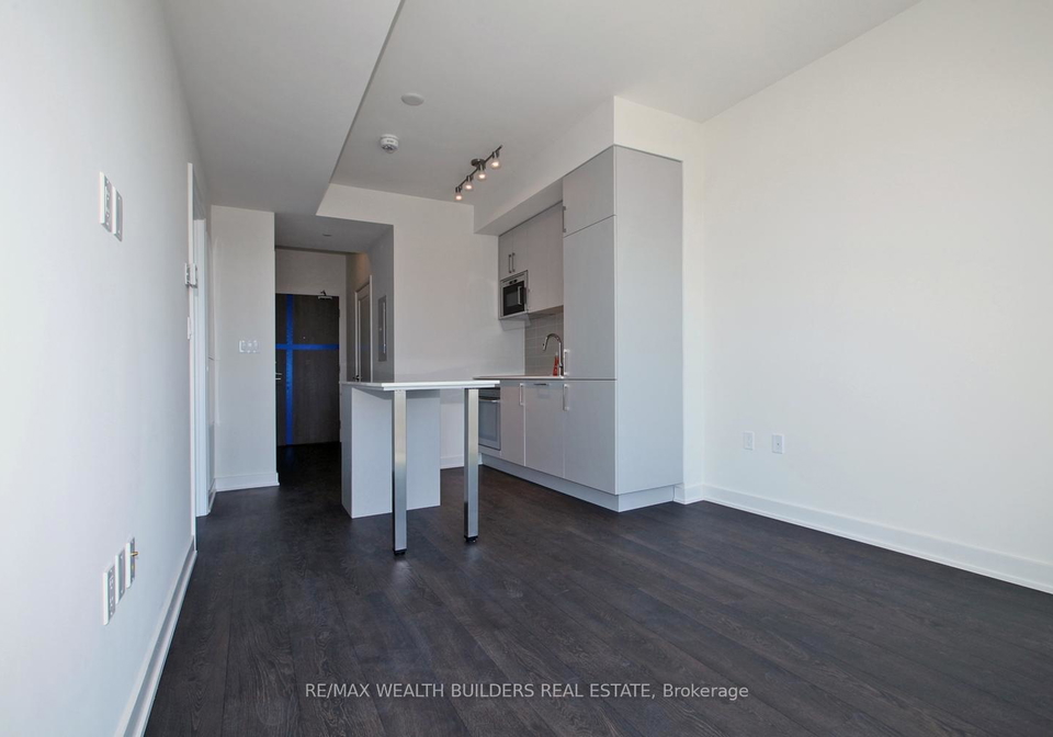 27-bathurst-street-toronto-ontario-c12833048