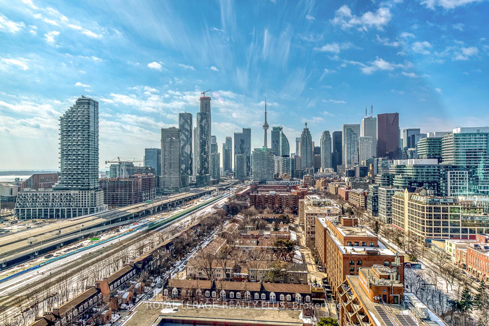 35-parliament-street-toronto-ontario-c12833064