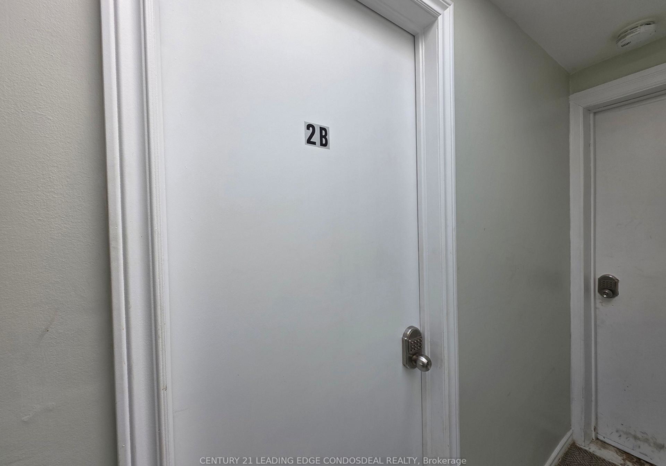 658-dundas-street-w-toronto-ontario-c12833444