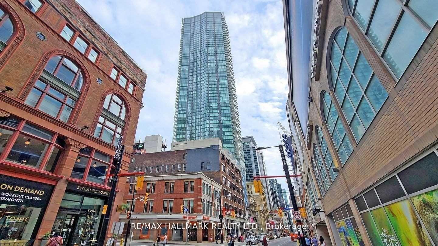 197-yonge-street-toronto-ontario-c12834152
