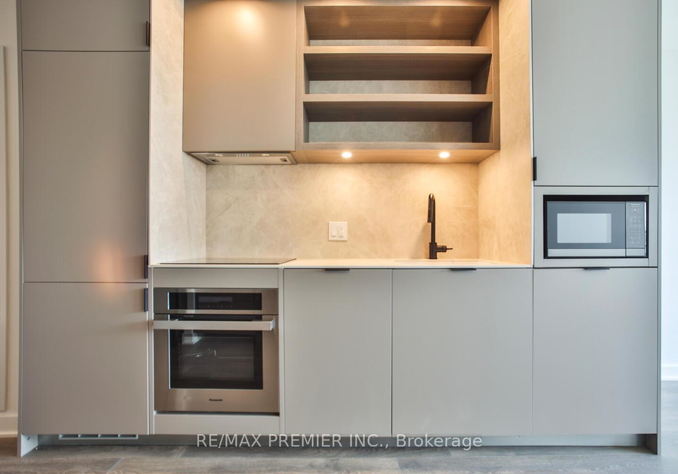 55-charles-street-e-toronto-ontario-c12834536