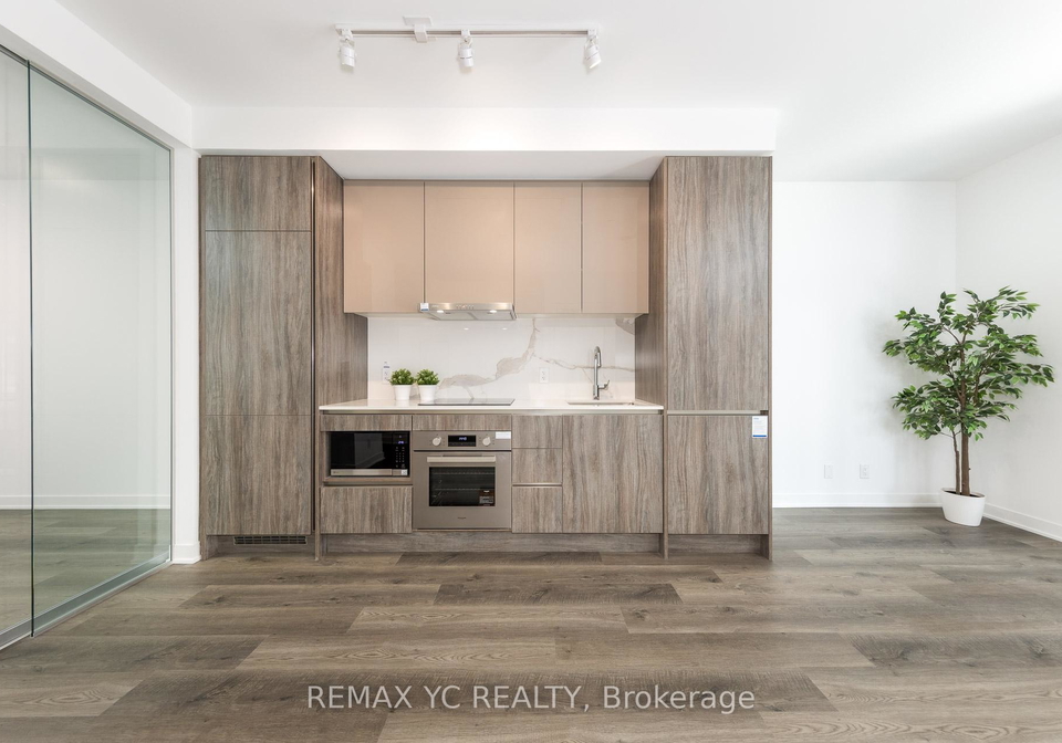 180-front-street-e-toronto-ontario-c12835008