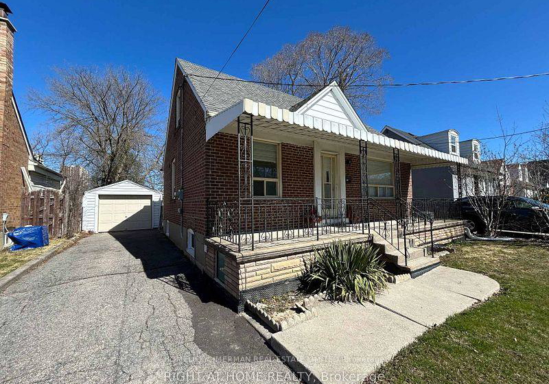 50-moore-park-avenue-toronto-ontario-c12835156