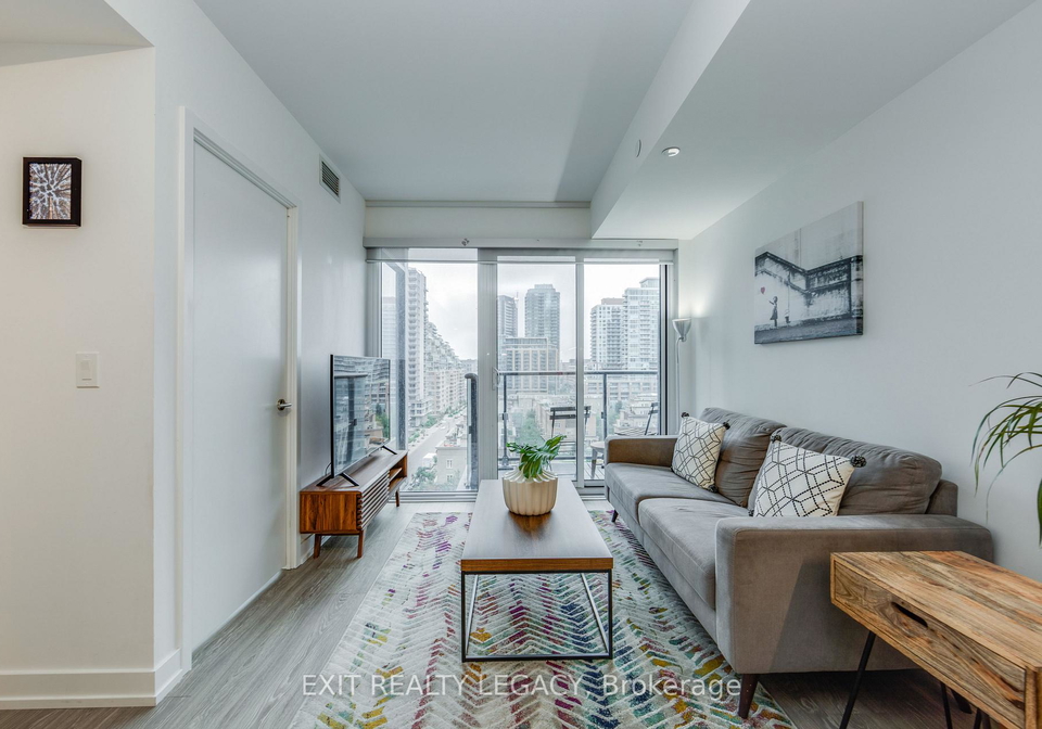 19-western-battery-road-toronto-ontario-c12835280