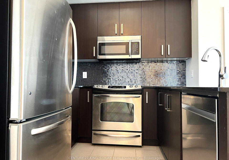17-anndale-drive-north-york-ontario-c12835690