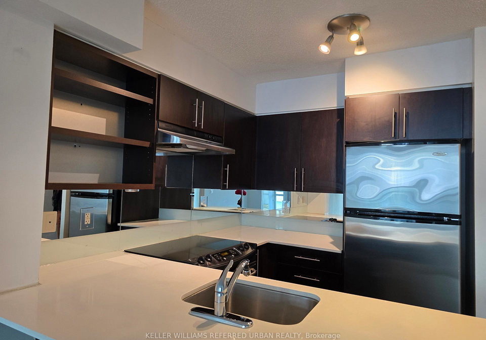 96-st-patrick-street-toronto-ontario-c12836402