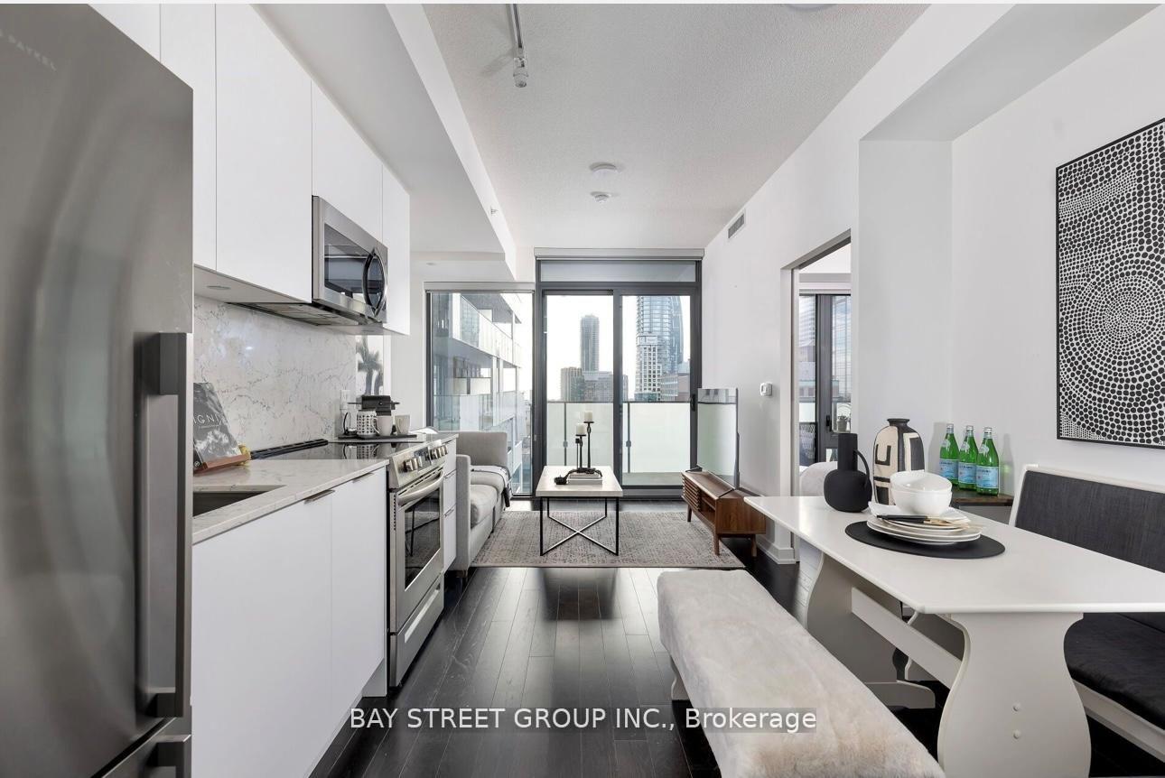 25-richmond-street-e-toronto-ontario-c12836466