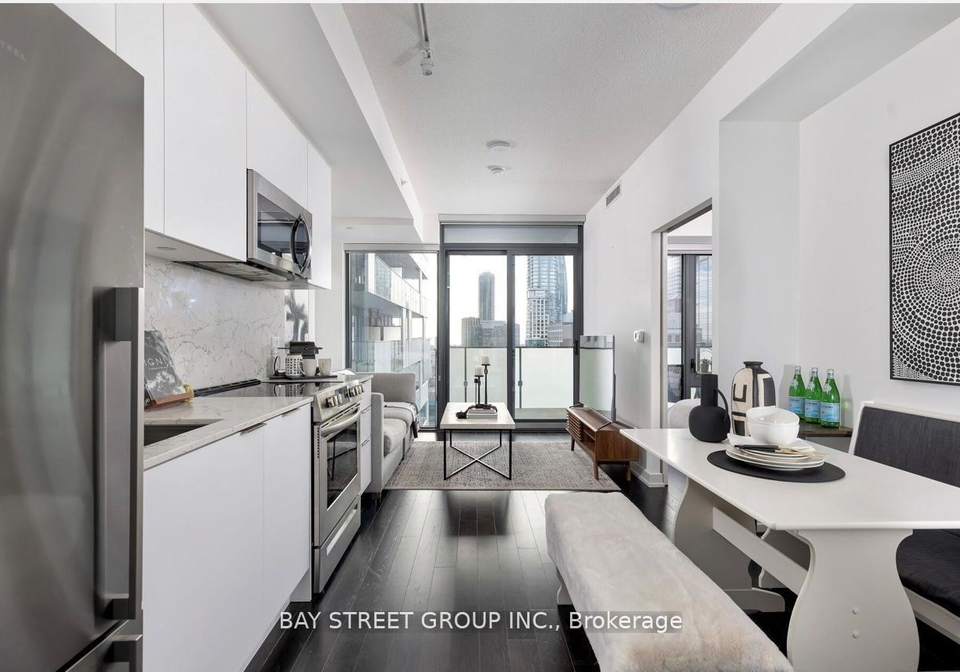 25-richmond-street-e-toronto-ontario-c12836466