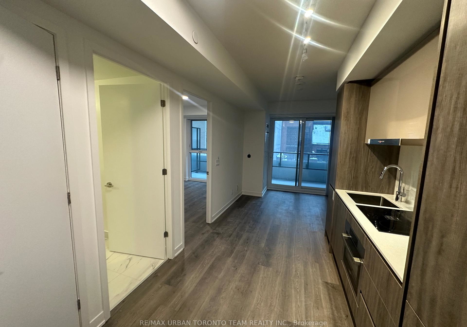 180-front-street-e-toronto-ontario-c12836500