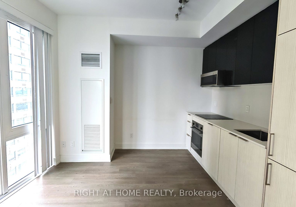 308-jarvis-street-toronto-ontario-c12836528