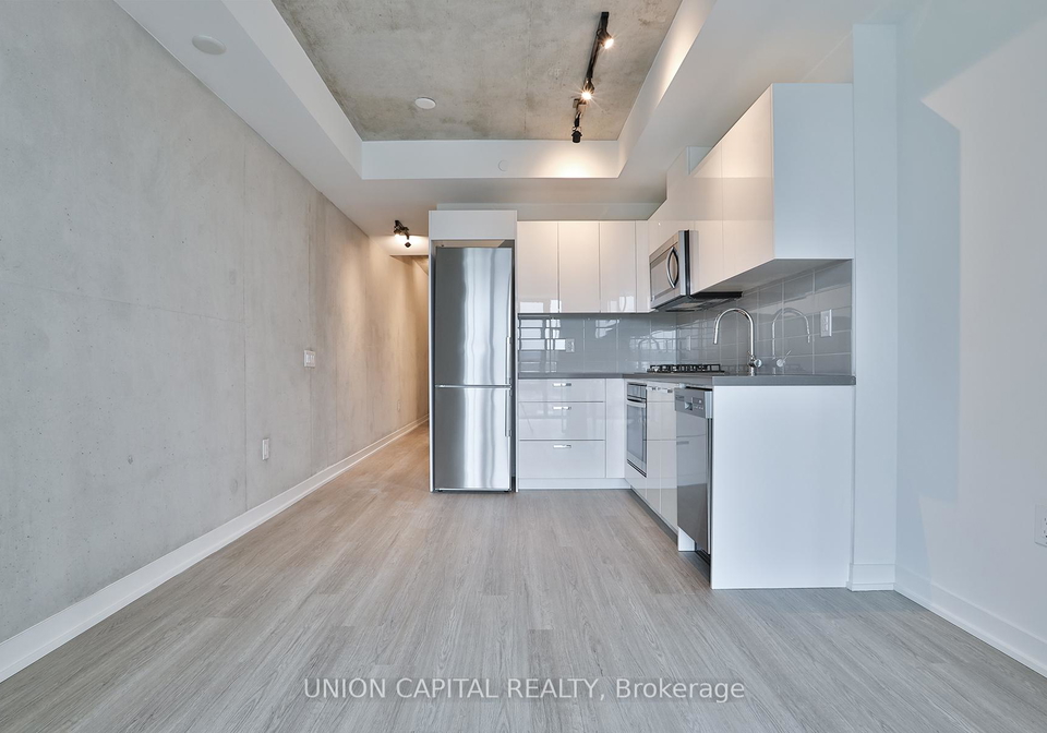 195-mccaul-street-toronto-ontario-c12836572