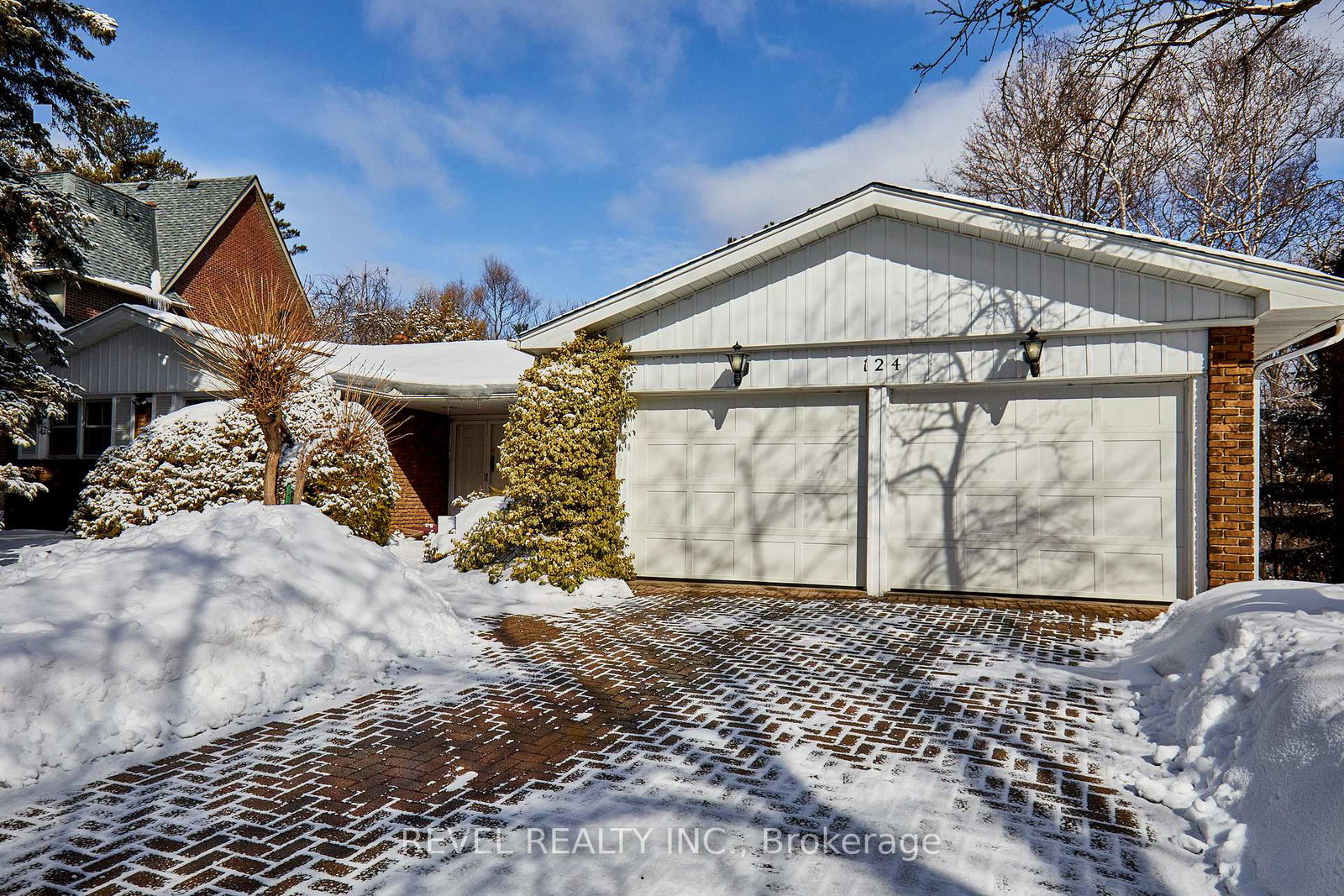 124-forest-heights-boulevard-north-york-ontario-c12836894