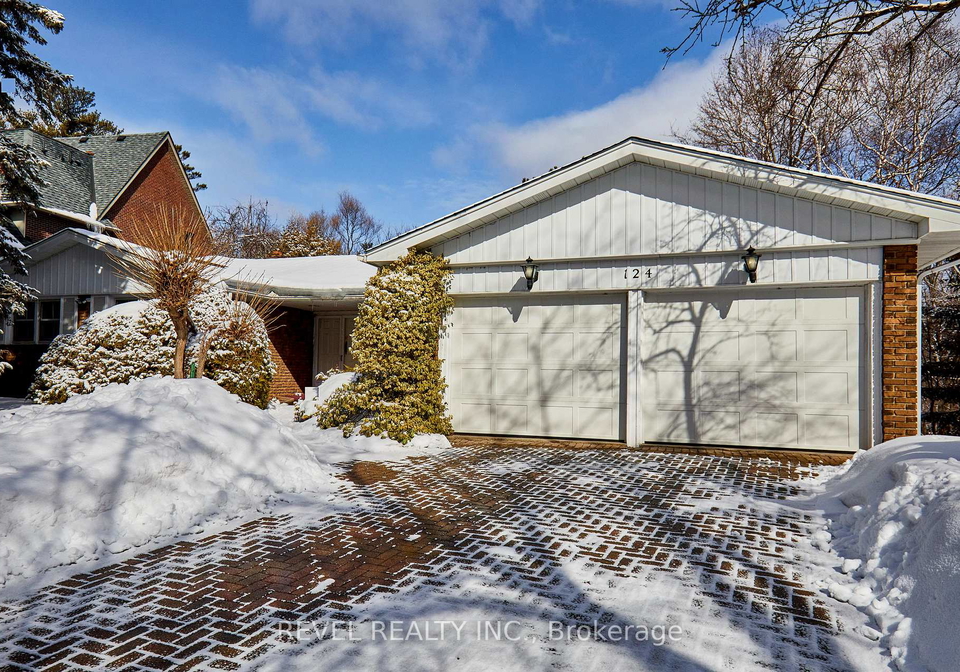 124-forest-heights-boulevard-north-york-ontario-c12836894