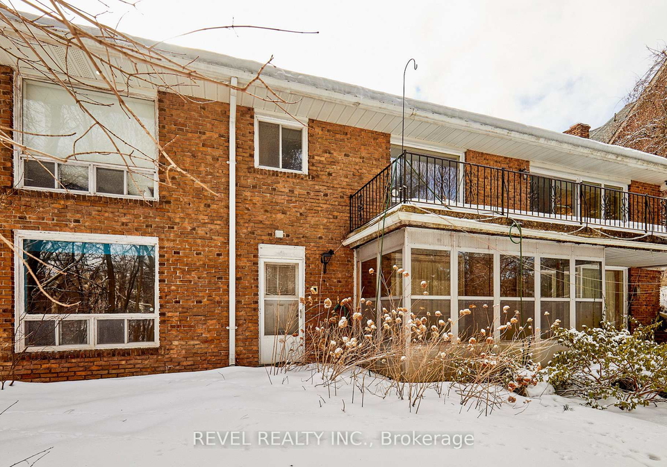 124-forest-heights-boulevard-north-york-ontario-c12836894
