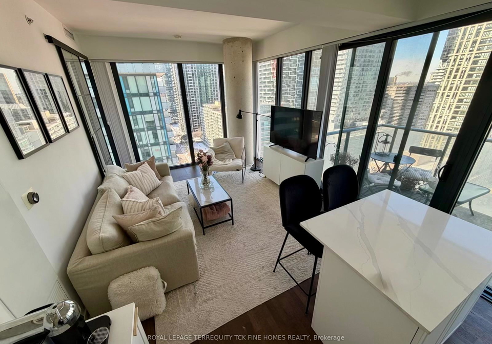 185-roehampton-avenue-toronto-ontario-c12837100