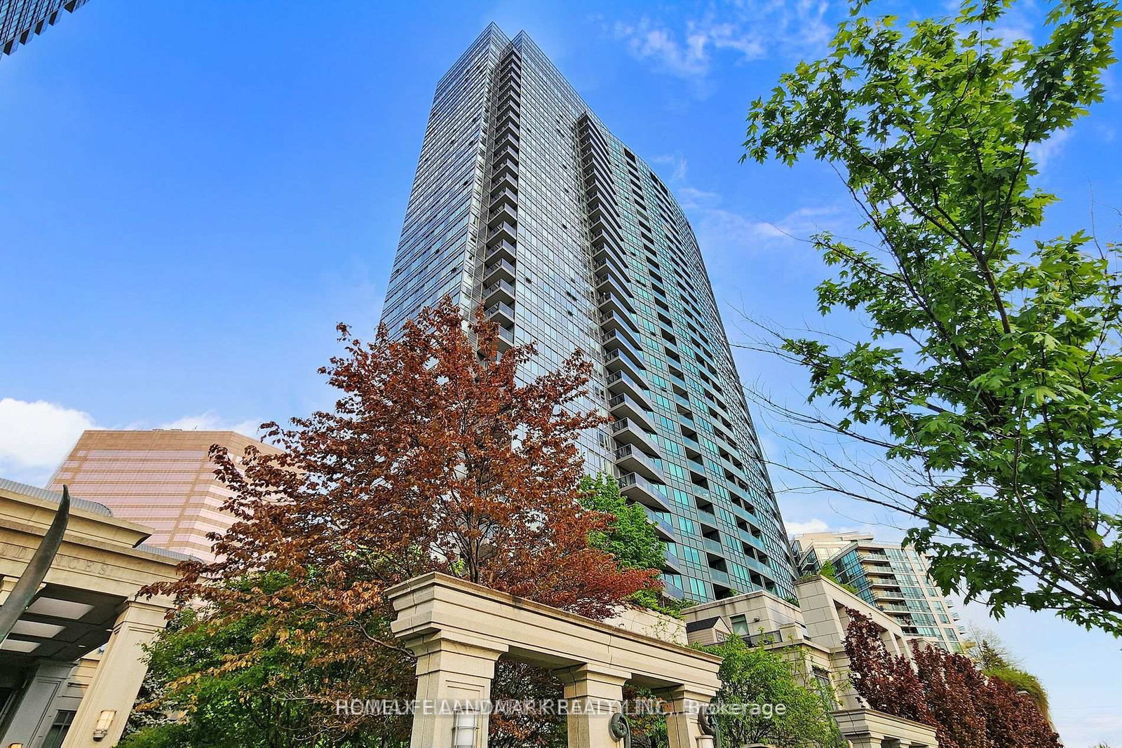 15-greenview-avenue-toronto-ontario-c12837392