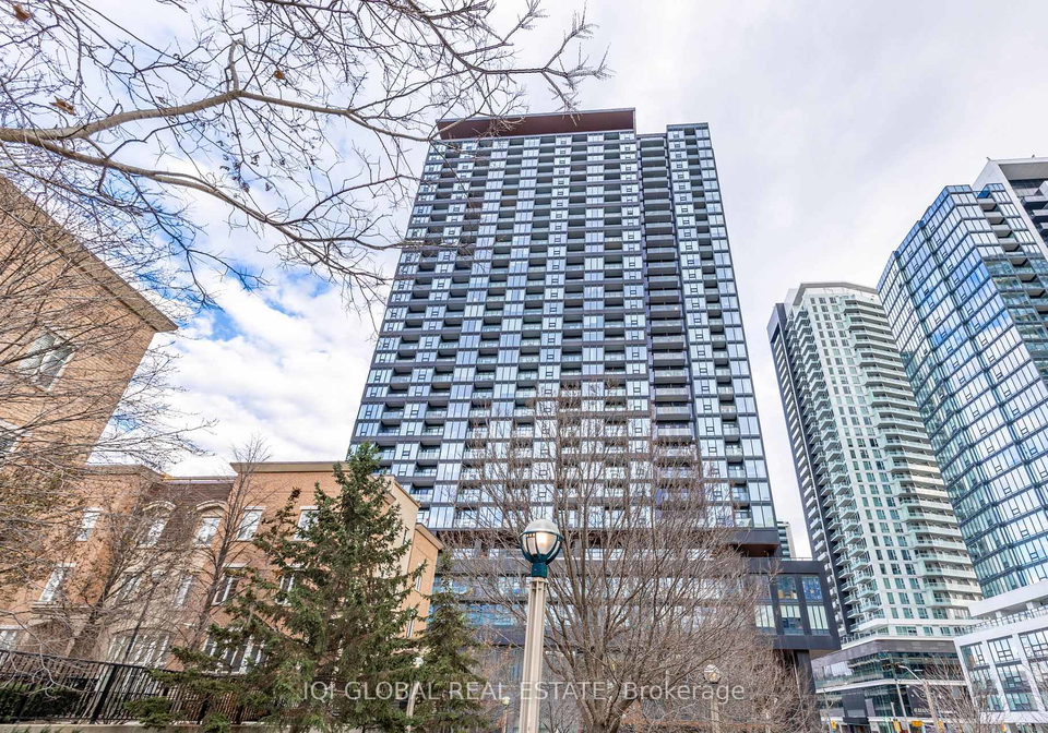 19-western-battery-road-toronto-ontario-c12837536