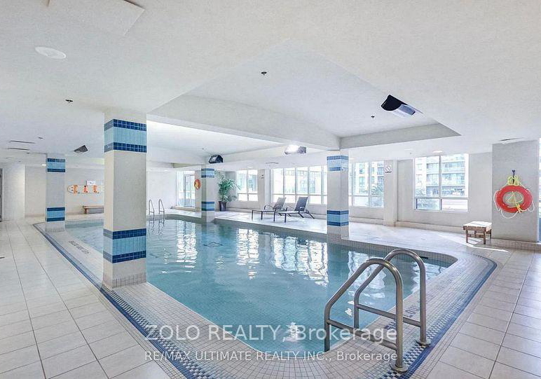 30-grand-trunk-crescent-toronto-ontario-c12837540