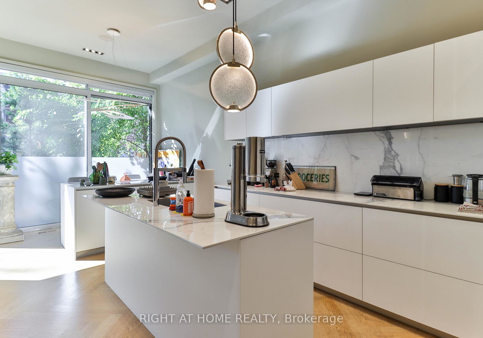 18-mitchell-avenue-toronto-ontario-c12837568