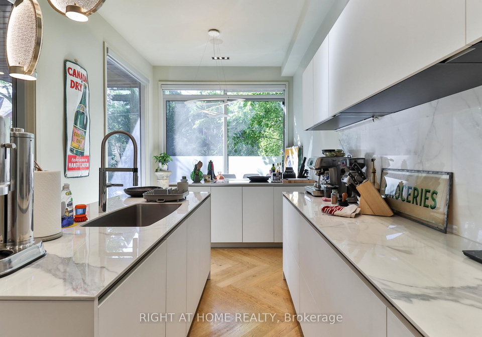 18-mitchell-avenue-toronto-ontario-c12837568