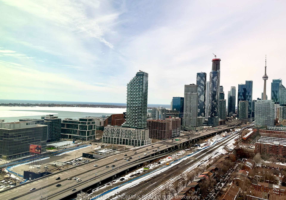 35-parliament-street-toronto-ontario-c12837656