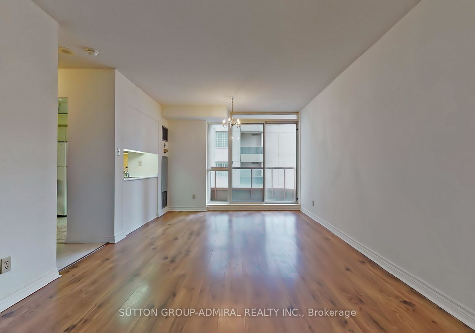 736-bay-street-toronto-ontario-c12837714