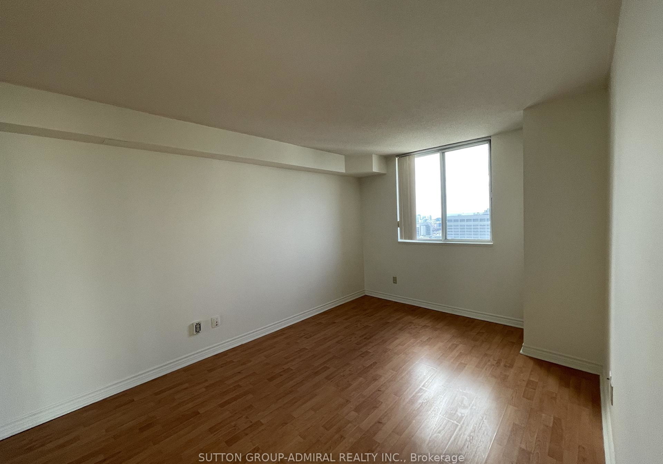 736-bay-street-toronto-ontario-c12837718