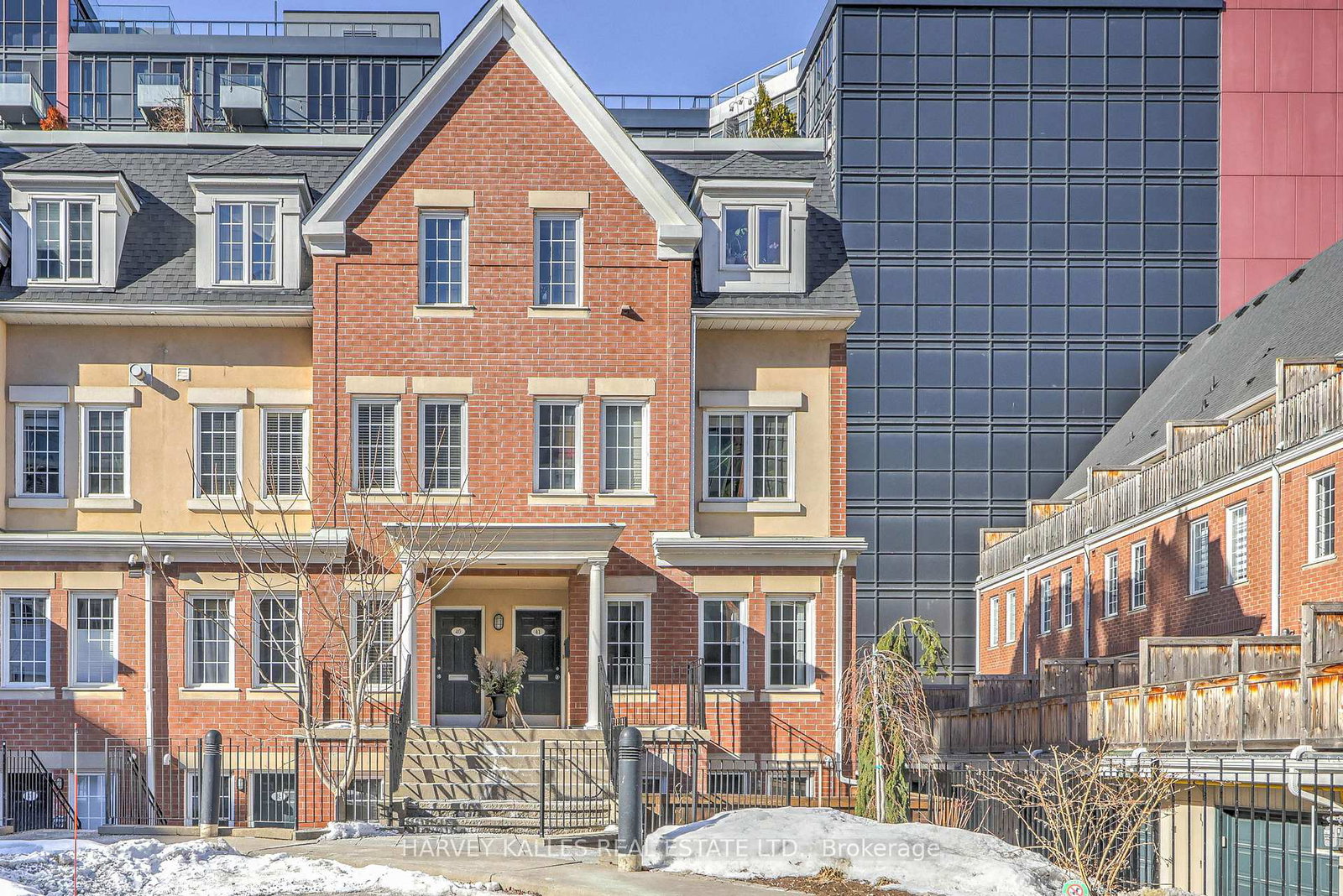 11-niagara-street-toronto-ontario-c12837796