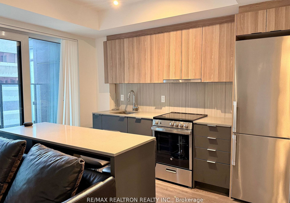 8-tippett-road-toronto-ontario-c12838012