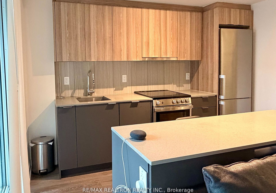 8-tippett-road-toronto-ontario-c12838012