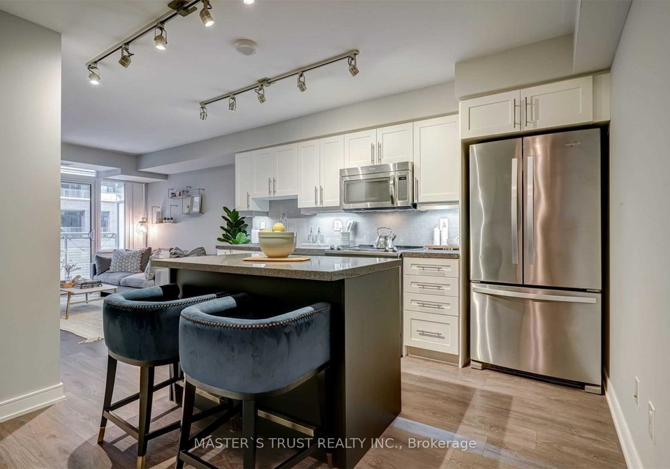 525-adelaide-street-w-toronto-ontario-c12838306