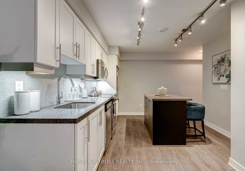 525-adelaide-street-w-toronto-ontario-c12838306