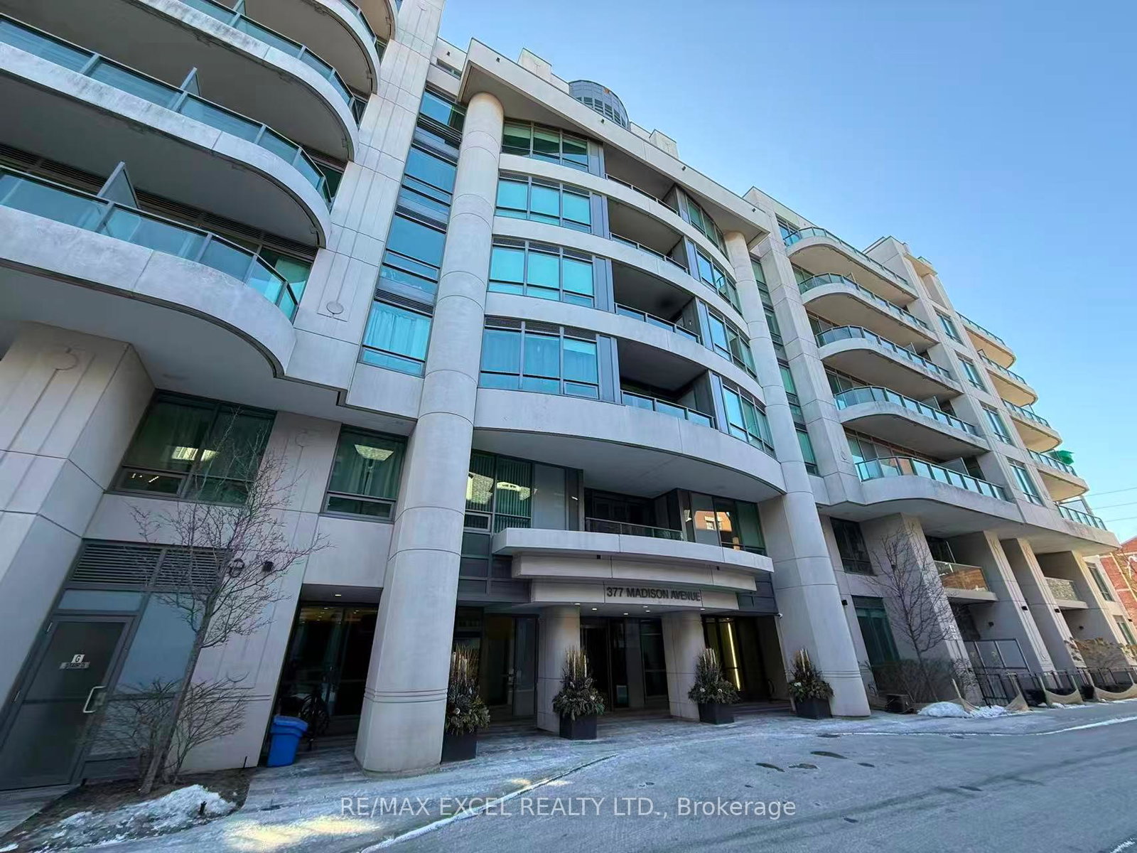 377-madison-avenue-toronto-ontario-c12838550
