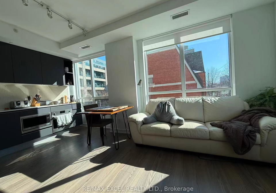377-madison-avenue-toronto-ontario-c12838550