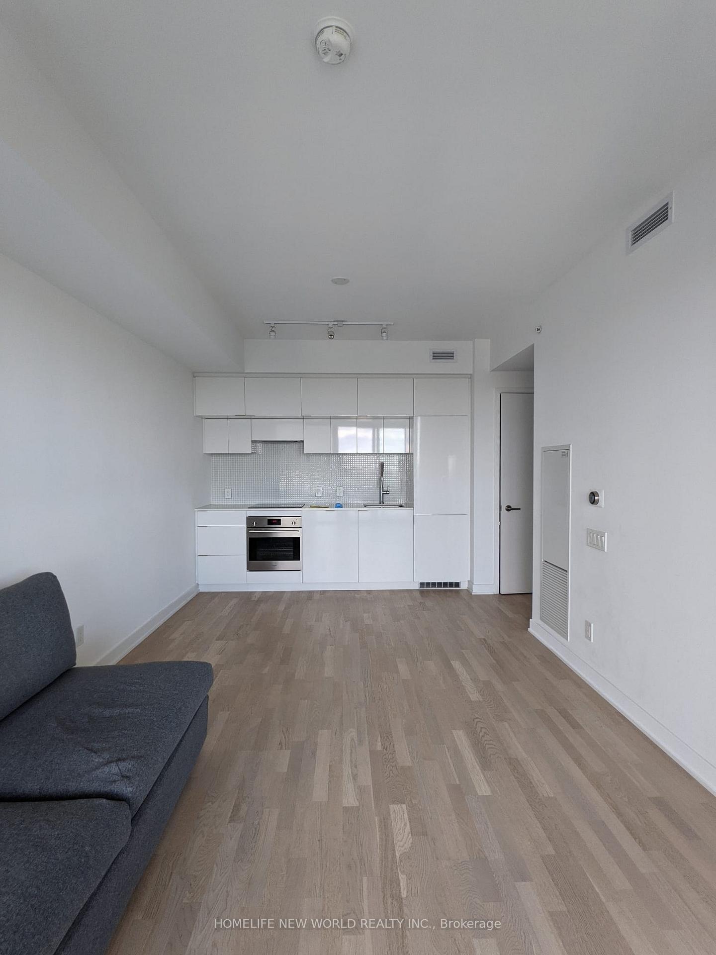 185-roehampton-avenue-toronto-ontario-c12838752