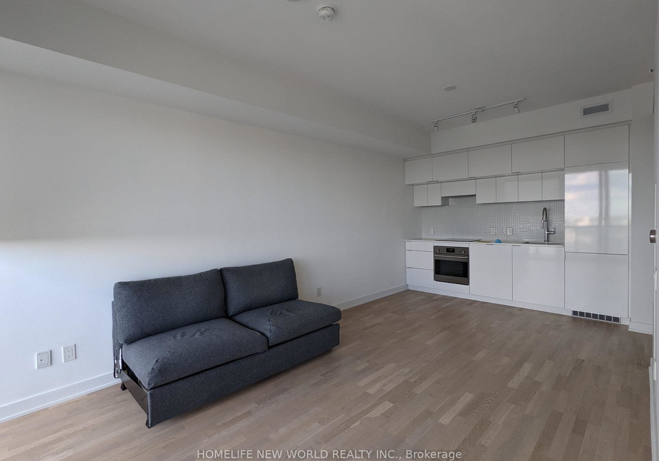 185-roehampton-avenue-toronto-ontario-c12838752