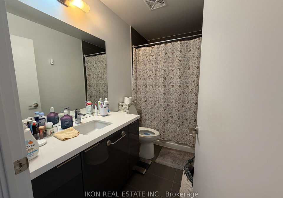 8-eglinton-avenue-e-toronto-ontario-c12838950