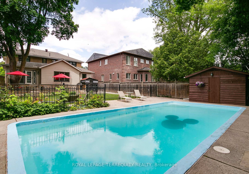 11-urbandale-avenue-north-york-ontario-c12839110