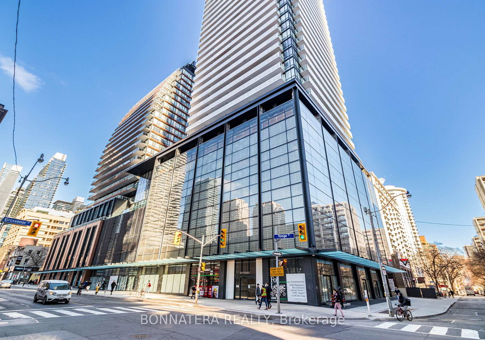 501-yonge-street-toronto-ontario-c12839356