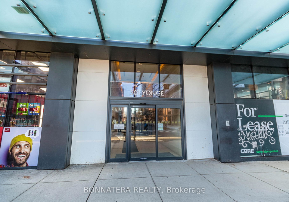 501-yonge-street-toronto-ontario-c12839356