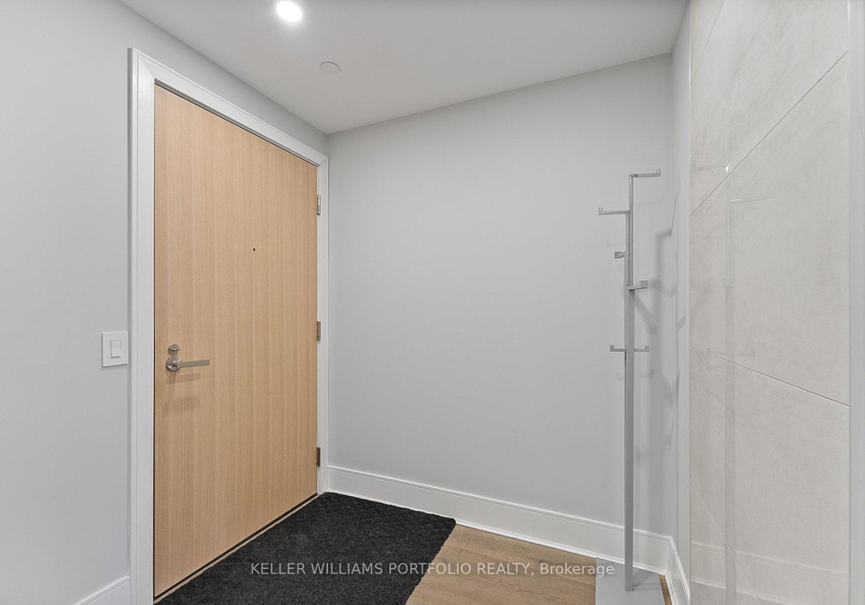 5-soudan-avenue-toronto-ontario-c12839502