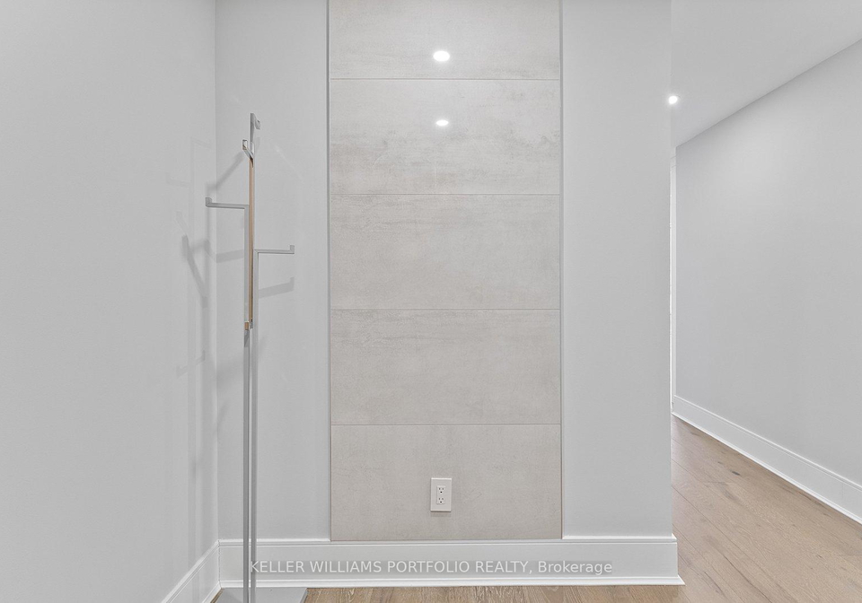 5-soudan-avenue-toronto-ontario-c12839502