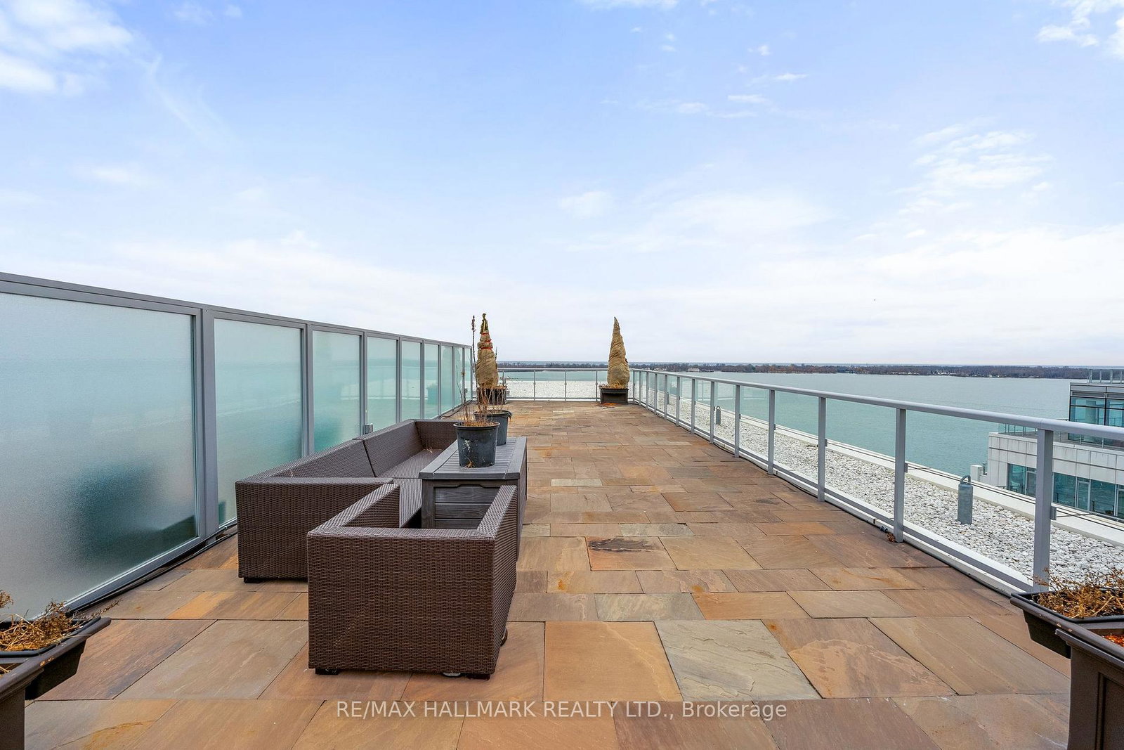 39-queens-quay-e-toronto-ontario-c12839536