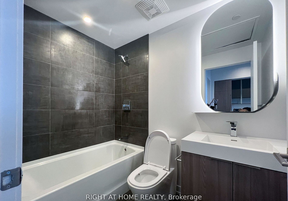 15-holmes-avenue-north-york-ontario-c12839824
