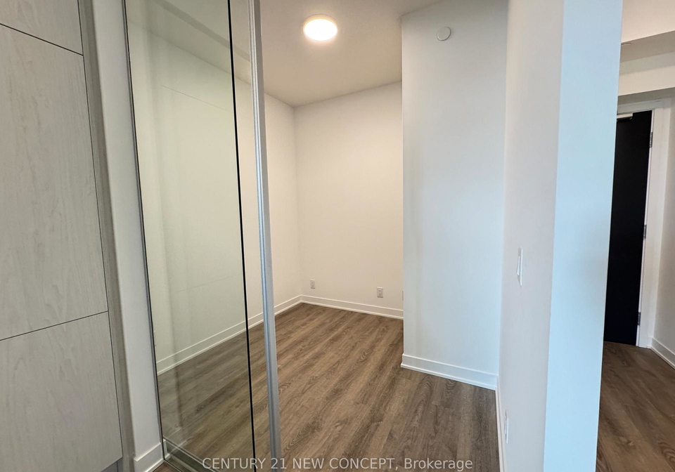 180-front-street-e-toronto-ontario-c12839854