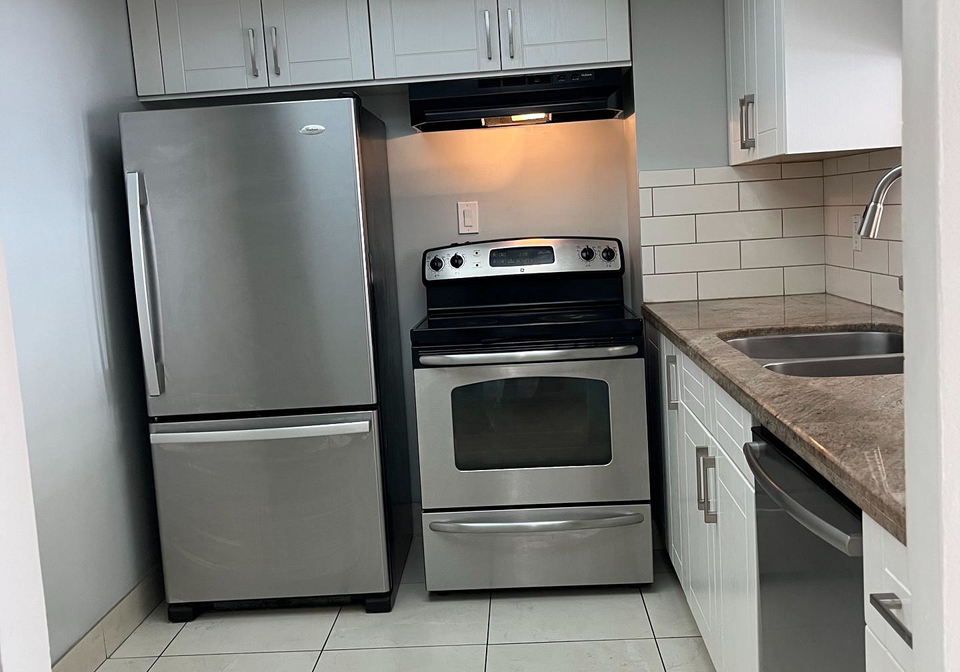 5765-yonge-street-north-york-ontario-c12839998