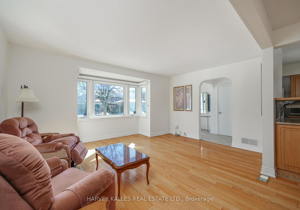380-brooke-avenue-toronto-ontario-c12840142
