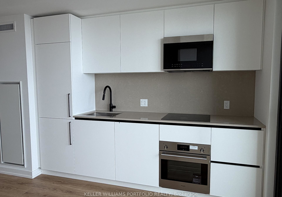 35-parliament-street-toronto-ontario-c12840146